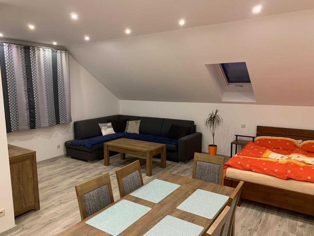 בוברובץ Apartman Liso מראה חיצוני תמונה